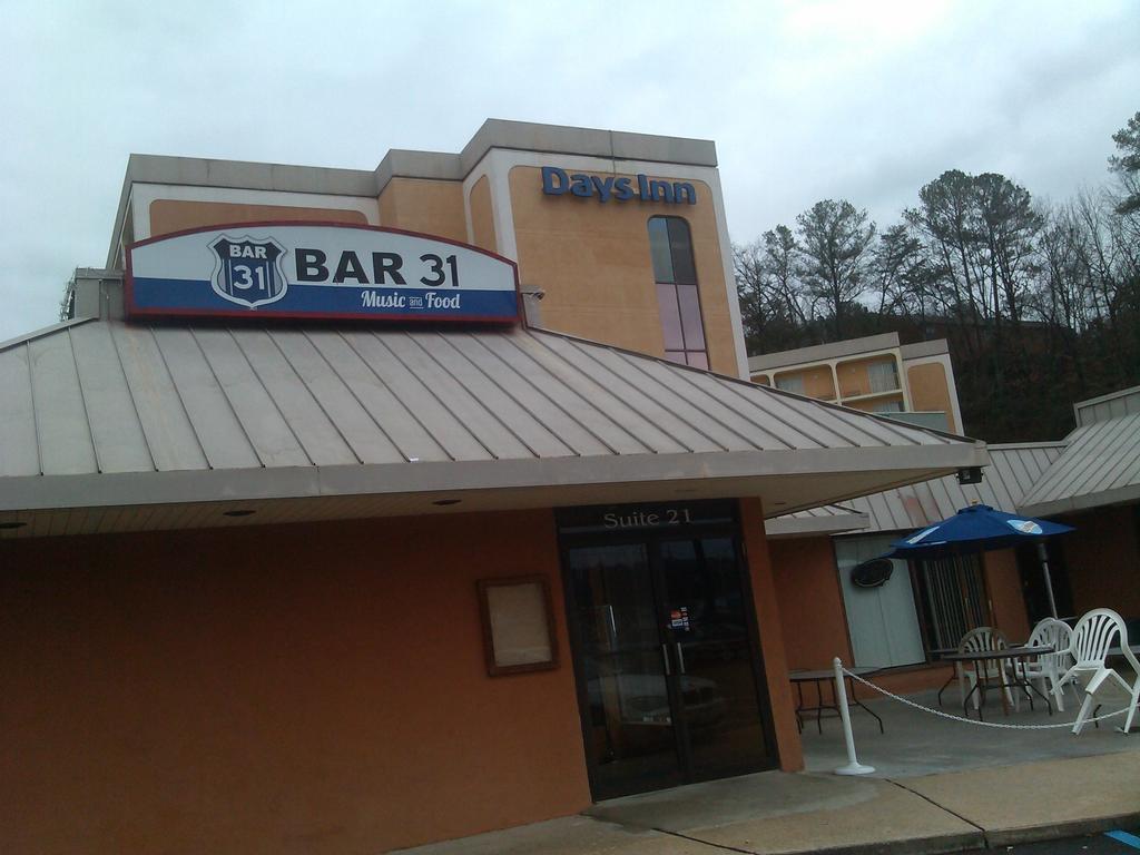 Days Inn By Wyndham Birmingham Al هوفر المظهر الخارجي الصورة