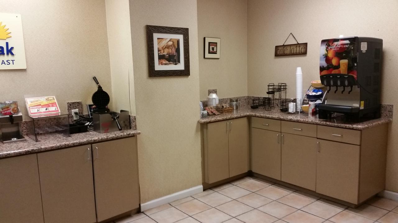 Days Inn By Wyndham Birmingham Al هوفر المظهر الخارجي الصورة