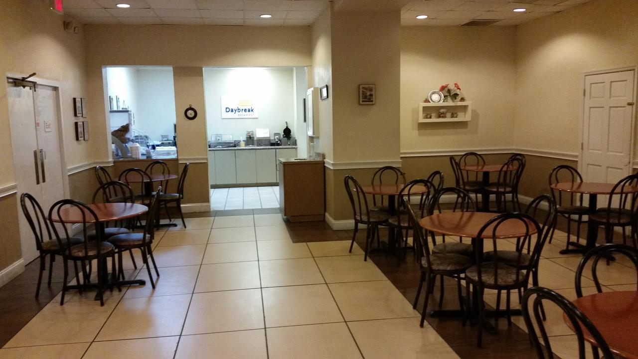 Days Inn By Wyndham Birmingham Al هوفر المظهر الخارجي الصورة